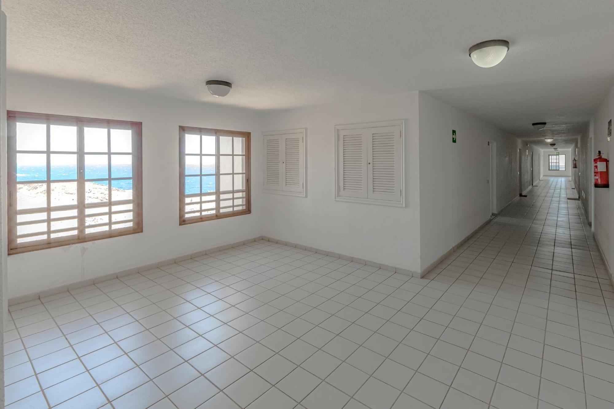 Atlantis 3 One Bedroom, Sea Front, In Complex With Pool Costa Del Silencio Exterior photo