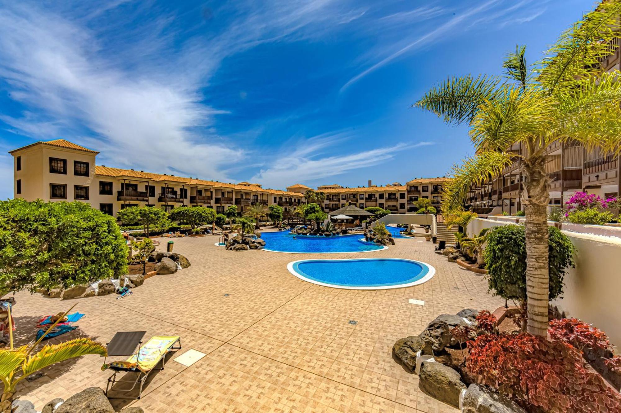 Atlantis 3 One Bedroom, Sea Front, In Complex With Pool Costa Del Silencio Exterior photo